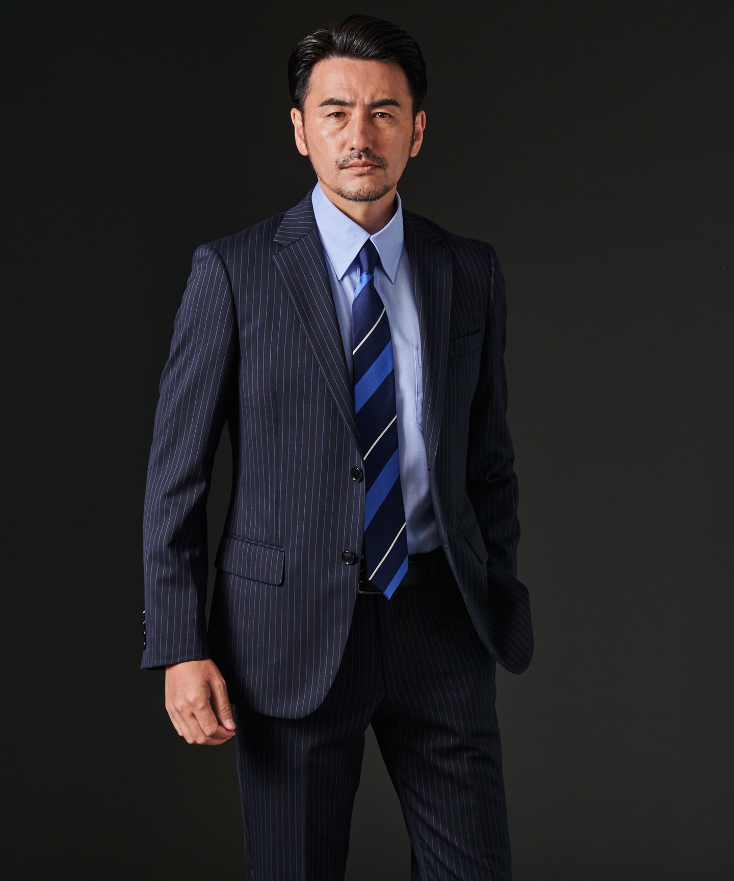 HIROKO KOSHINO TWピンストライプスーツ